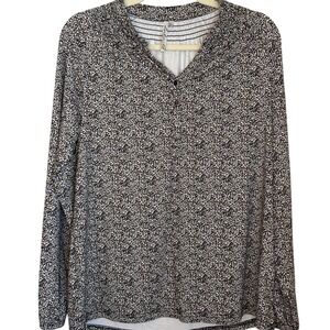 Lulu B Size M Leopard‎ Print UPF 50 Long Sleeve 3 Button Top Blouse Animal Print